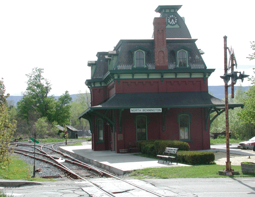 North Bennington station, 2003